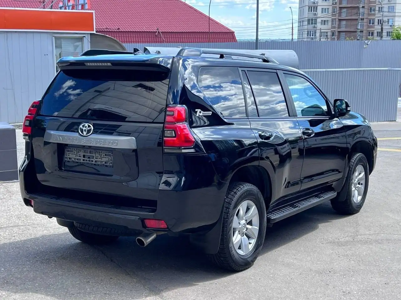 Toyota Land Cruiser Prado 2022 - Внедорожник (Авто) в Москва