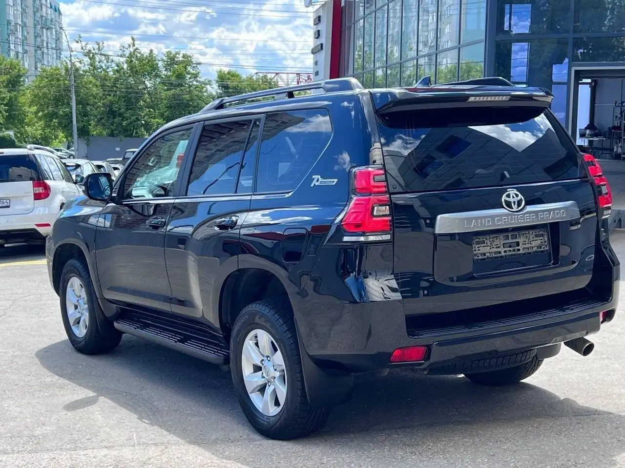 Toyota Land Cruiser Prado 2022 - Внедорожник (Авто) в Москва