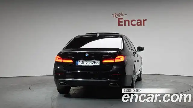 BMW 5-Series 520i Luxury 2023 - Легковые автомобили (Авто) в Москва
