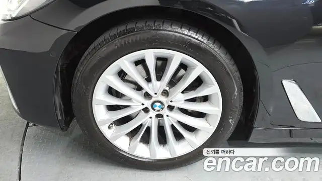 BMW 5-Series 520i Luxury 2023 - Легковые автомобили (Авто) в Москва