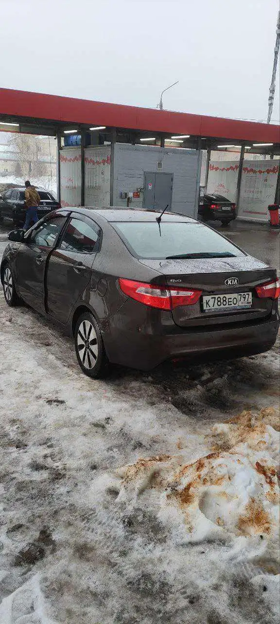 KIA RIO 2014 с торгов по банкротству - Легковые автомобили (Авто) в Москва