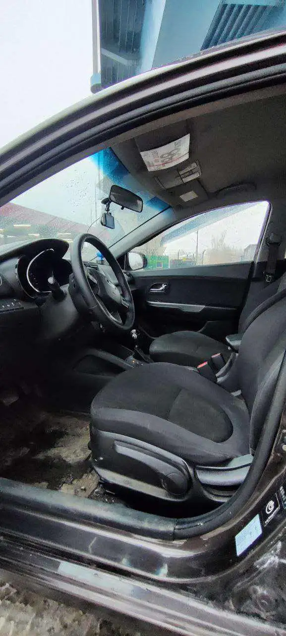 KIA RIO 2014 с торгов по банкротству - Легковые автомобили (Авто) в Москва
