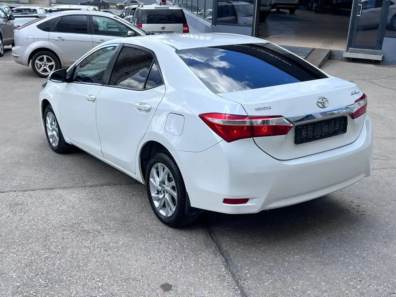 Тойота Королла 2016 1.6 автомат - Авто в Саратов