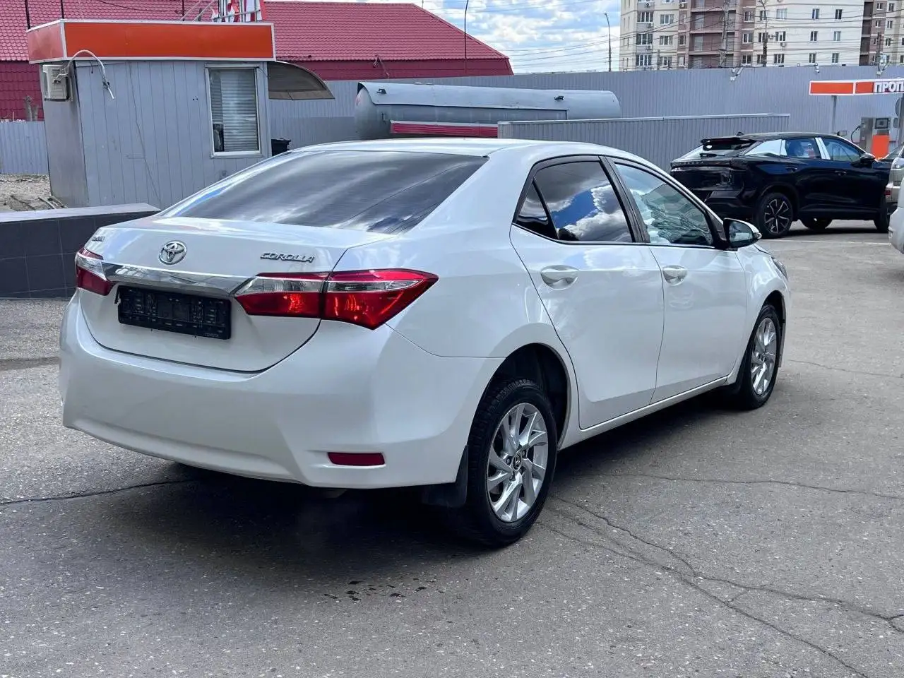 Тойота Королла 2016 1.6 автомат - Авто в Саратов