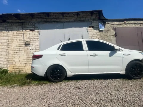 Продажа автомобиля 2016 года рестайлинг - Авто в Москва