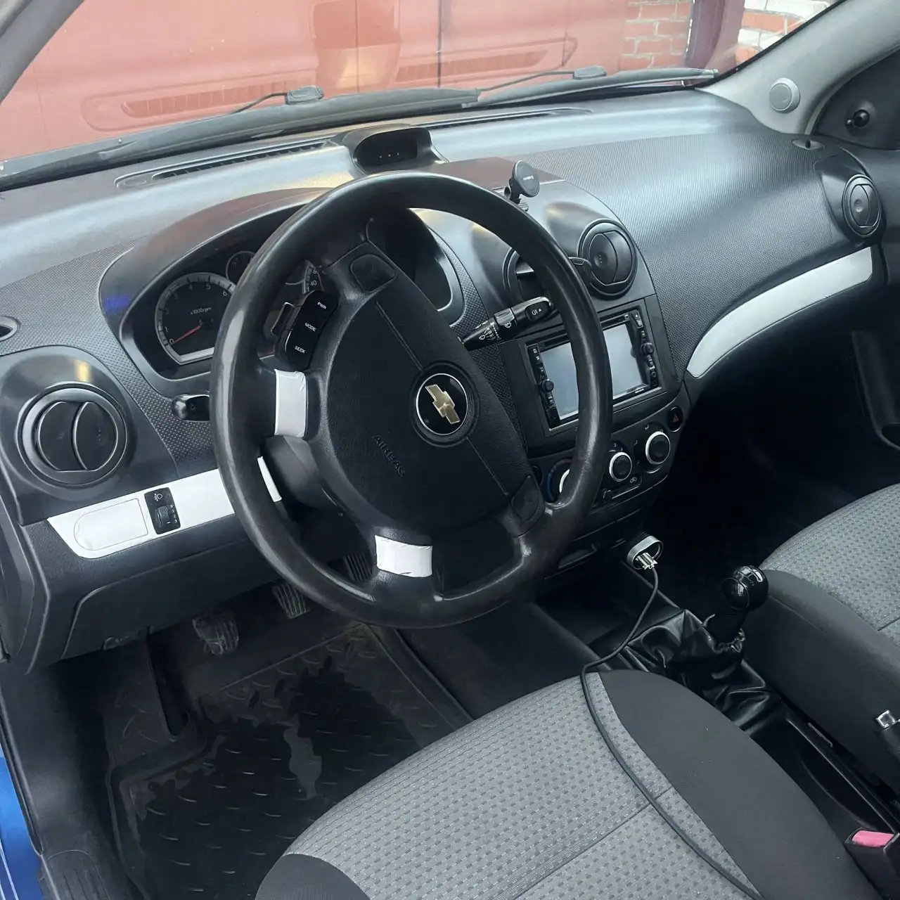 CHEVROLET AVEO 2009 на торгах по банкротству - Легковые автомобили (Авто) в Санкт-Петербург