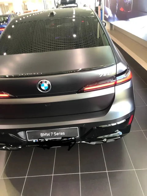 Продажа BMW 760i xDrive 2025 года без пробега - Авто в Москва