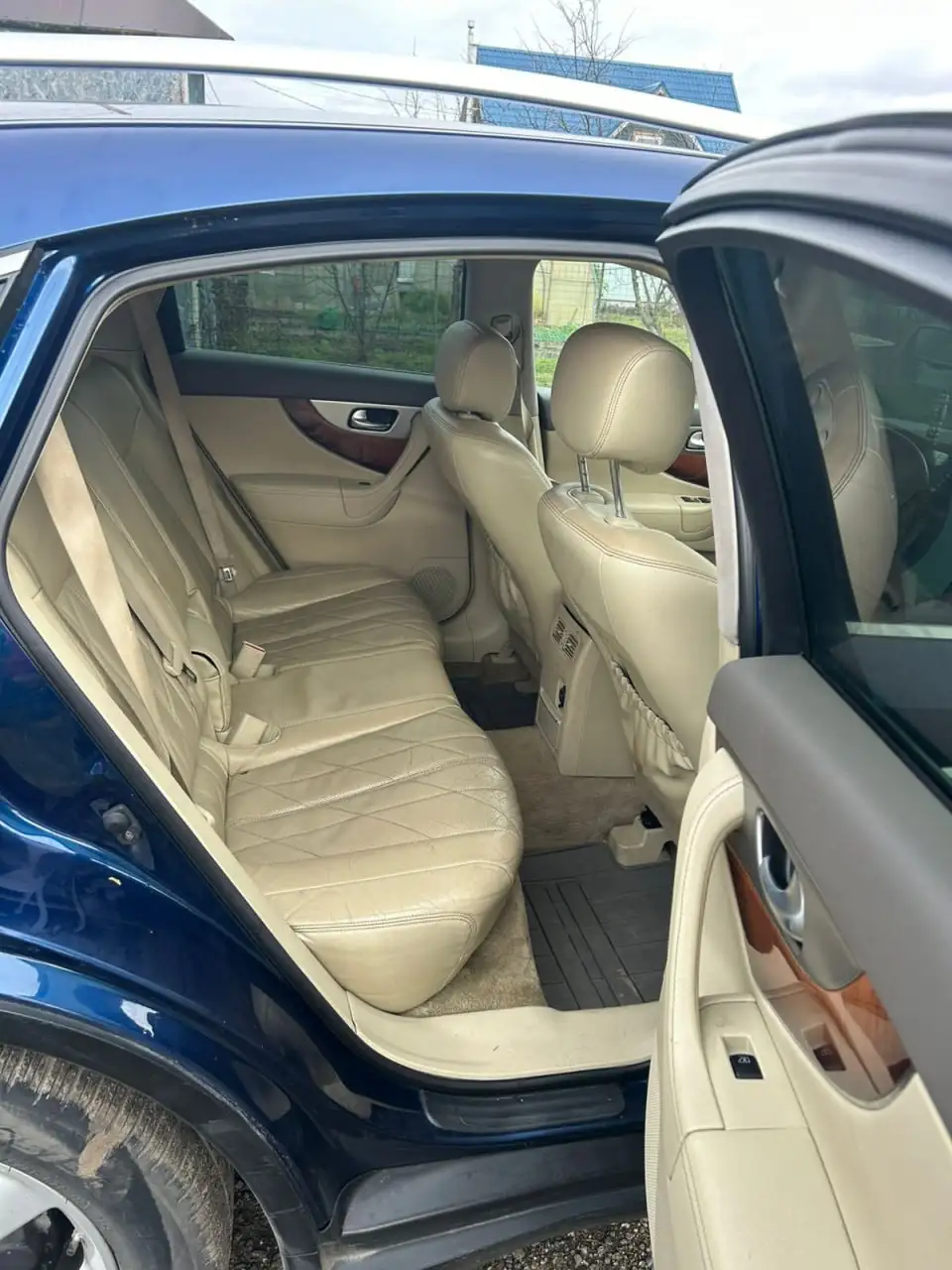 INFINITI QX70 2015 с торгов по банкротству - Легковые автомобили (Авто) в Москва