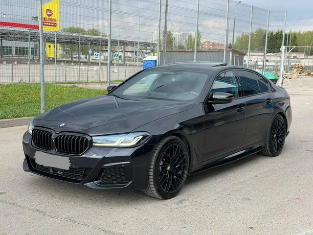BMW 5 серия G30 рестайлинг 2020 540i xDrive - Грузовые автомобили в Москва