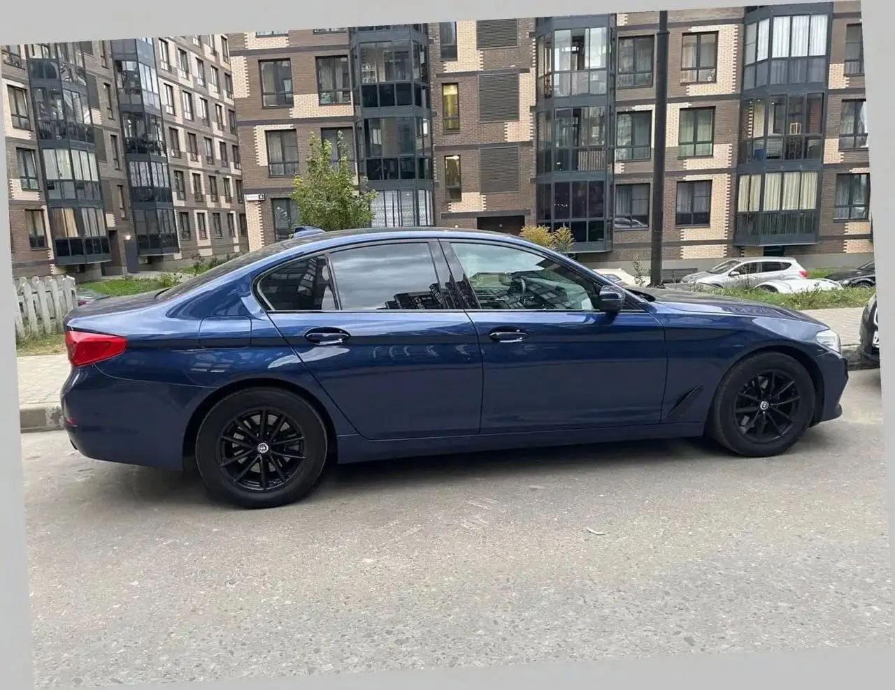 BMW 5-SERIES, 2019 с торгов по банкротству - Легковые автомобили (Авто) в Неизвестно