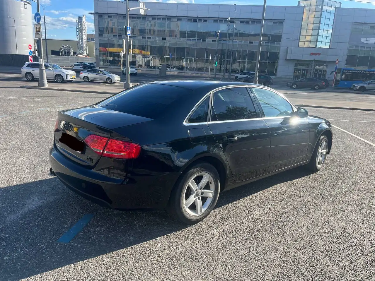 Audi A4 2010, 2.0 AMT, полный привод - Авто в Москва