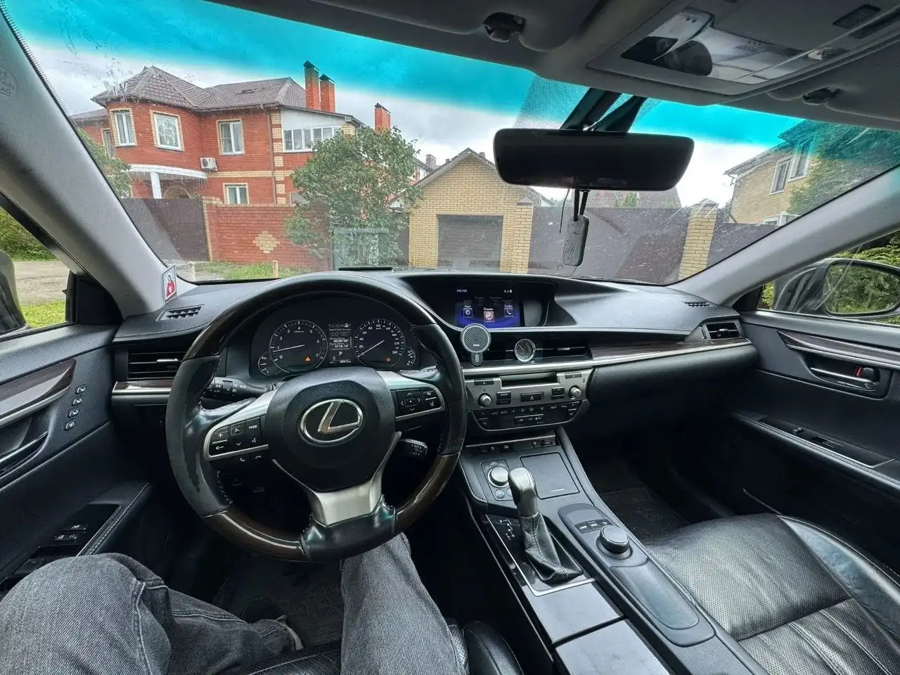 LEXUS ES200 2015г.в. - Легковые автомобили (Авто) в Москва