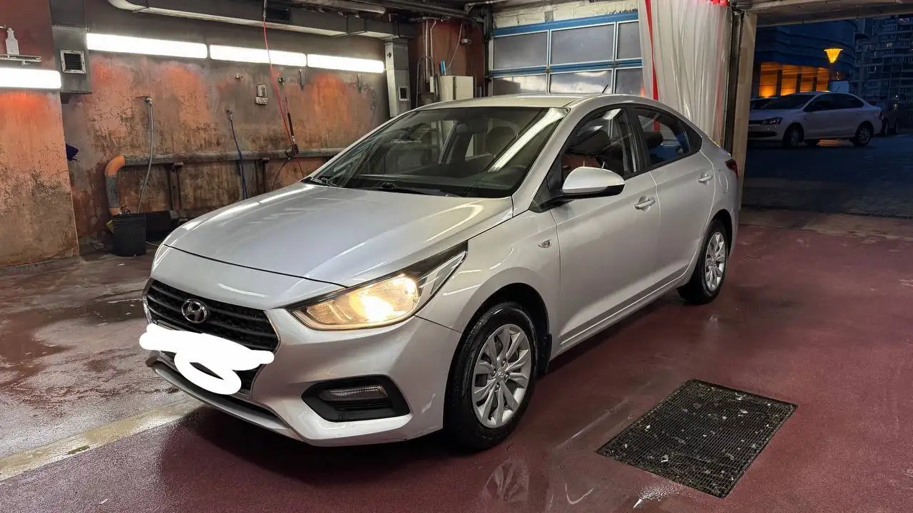 Hyundai Solaris 2019 1.6 - Легковые автомобили (Авто) в Москва