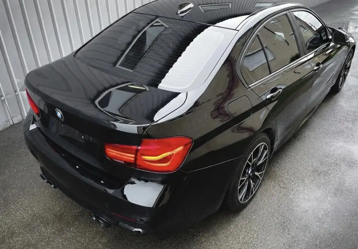 BMW 3 Series 2017 320i xDrive - Легковые автомобили (Авто) в Москва