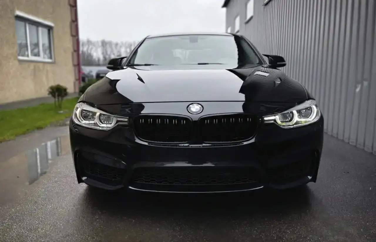 BMW 3 Series 2017 320i xDrive - Легковые автомобили (Авто) в Москва