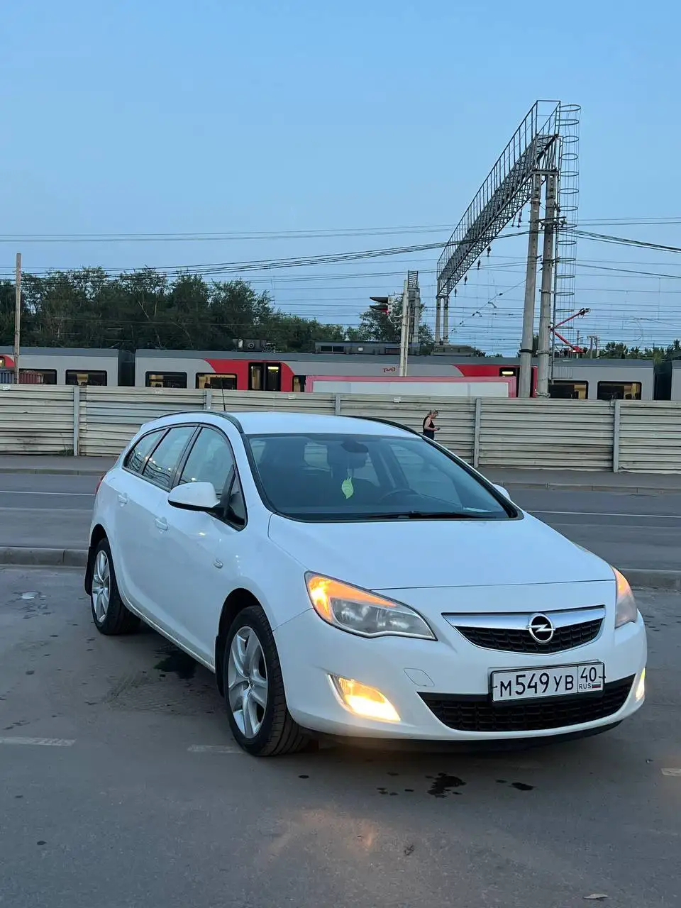 Opel Astra J 2011, 1.6 MT - Легковые автомобили (Авто) в Москва