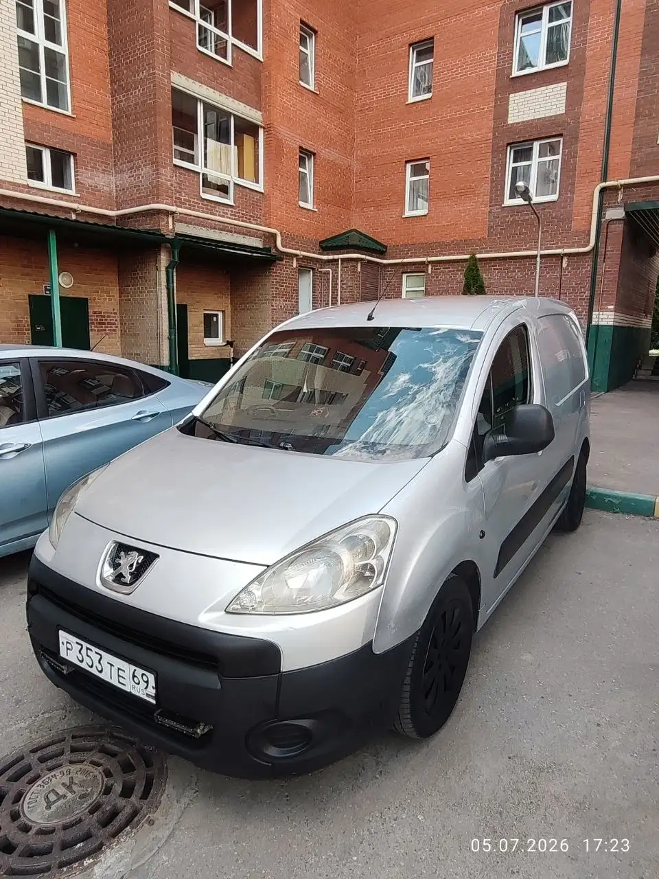 Продажа автомобиля Lada? 2011 год - Легковые автомобили (Авто) в Подольск