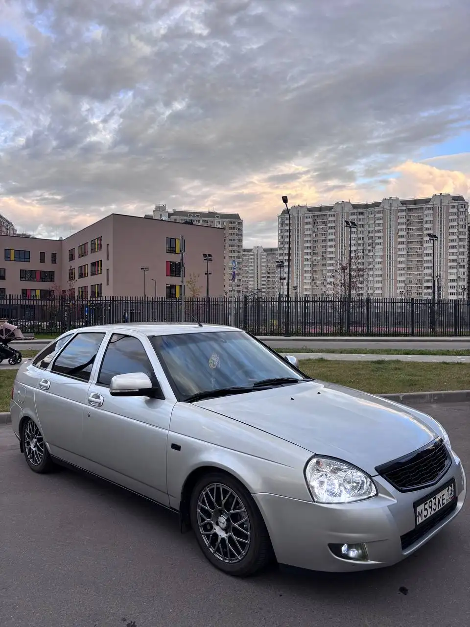 Продается Приора 2011 года - Легковые автомобили (Авто) в Москва