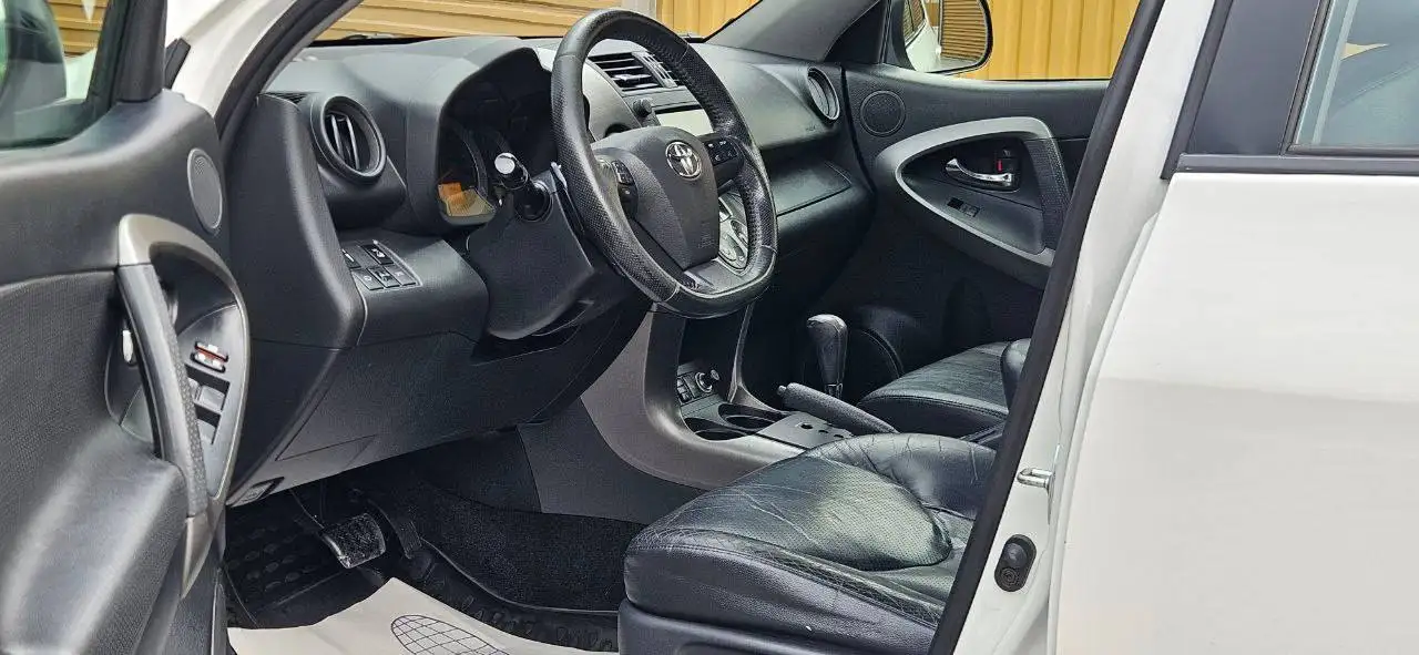 Продажа автомобиля - Авто в Москва
