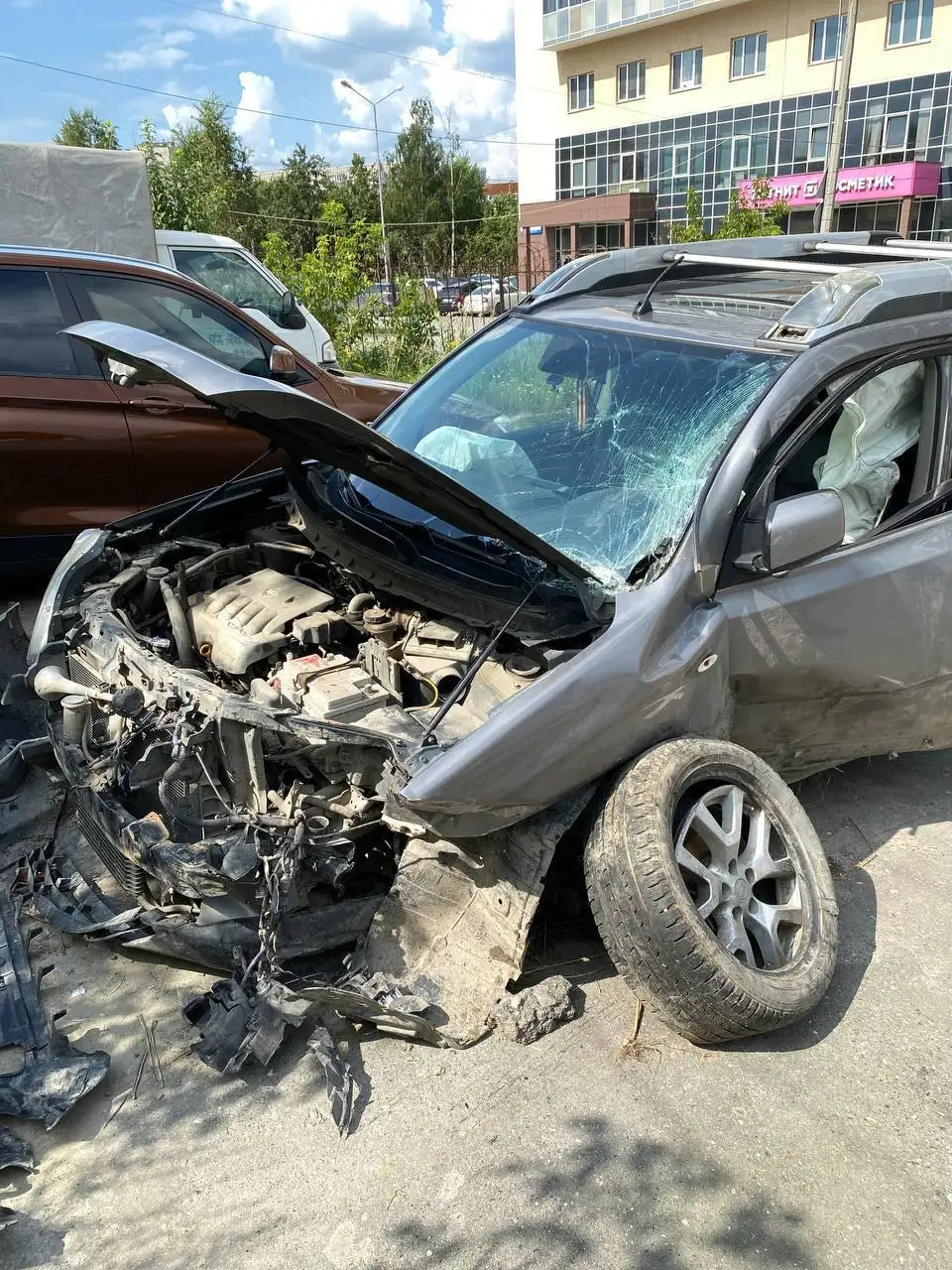 Nissan X-Trail 2011, 2.0 CVT, после ДТП, битый - Авто в Екатеринбург