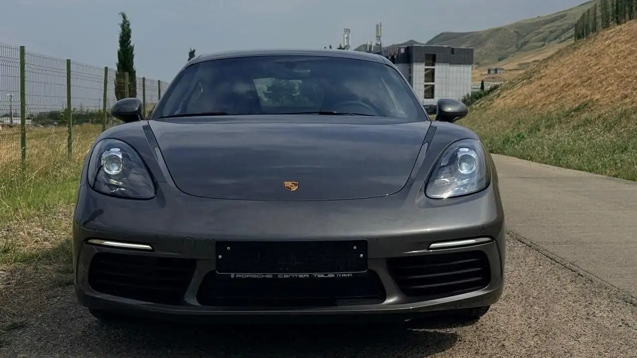 Porsche 718 Cayman 2025 в наличии в Москве - Авто в Москва