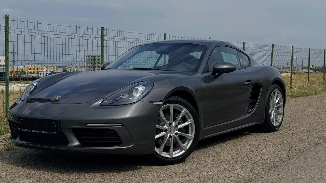 Porsche 718 Cayman 2025 в наличии в Москве - Авто в Москва