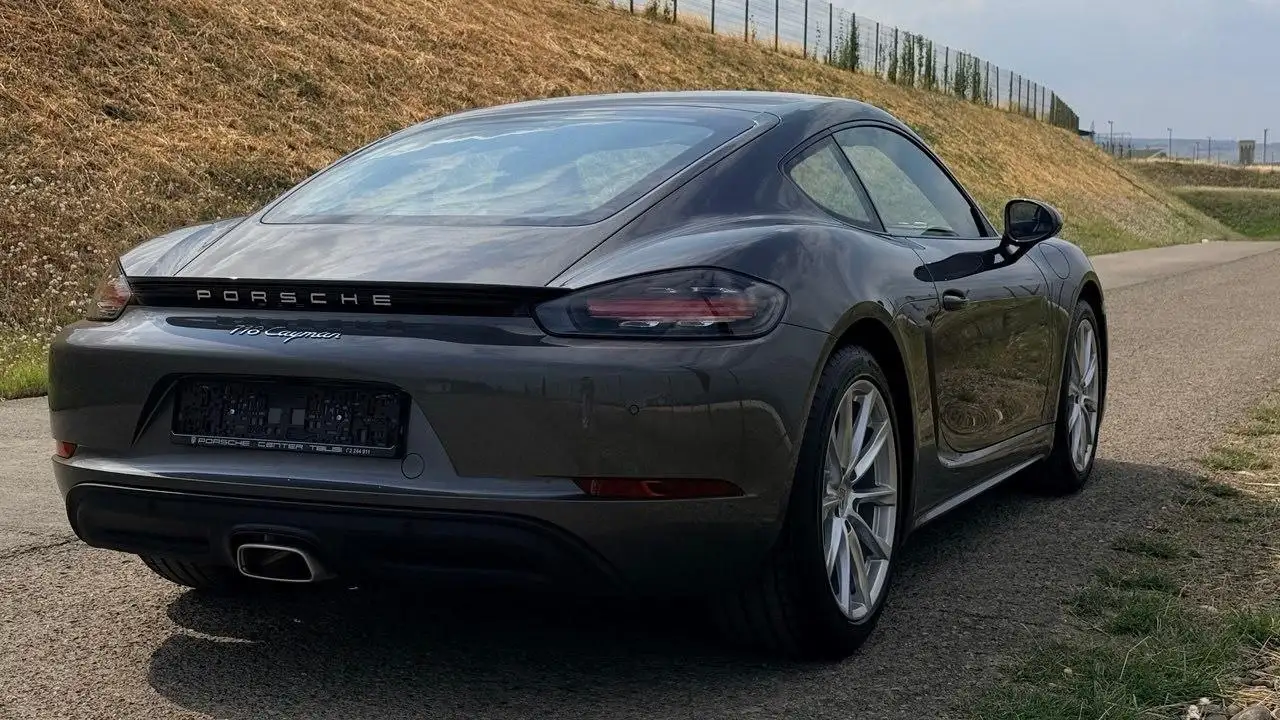 Porsche 718 Cayman 2025 в наличии в Москве - Авто в Москва