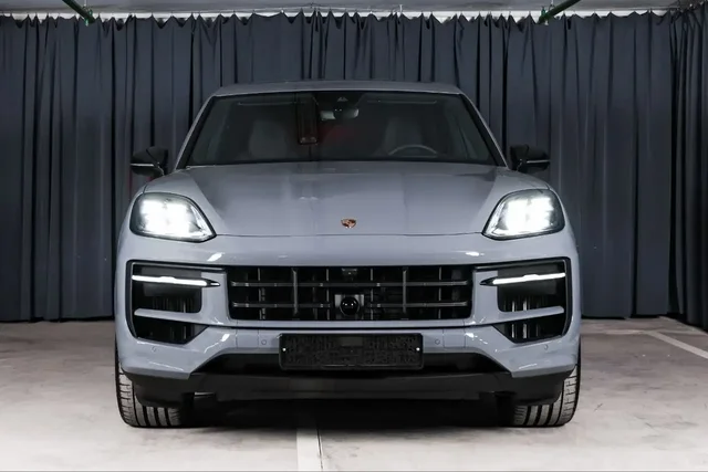Porsche Cayenne 2025 Arctic Grey - Легковые автомобили в Москва