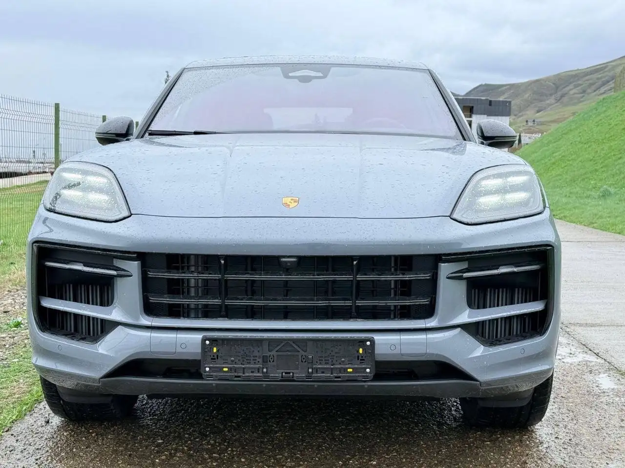 Porsche Cayenne Black Edition 2026 в наличии - Легковые автомобили (Авто) в Москва