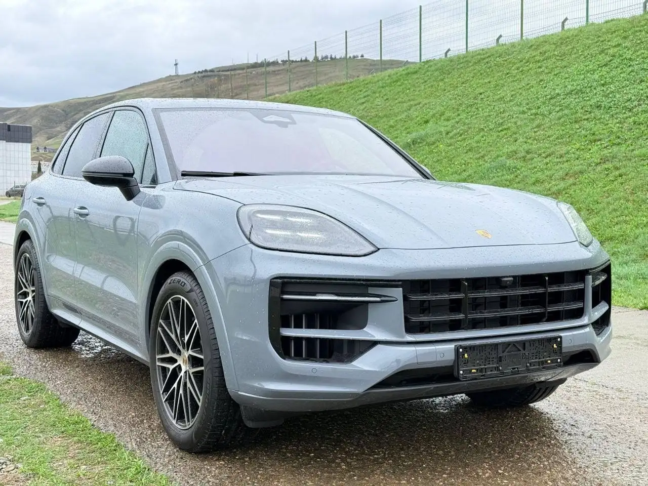 Porsche Cayenne Black Edition 2026 в наличии - Легковые автомобили (Авто) в Москва