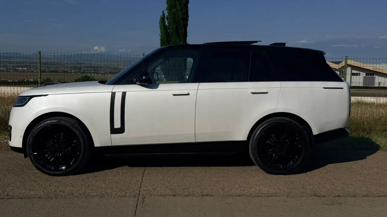 Range Rover D300 SWB 2026 в Москве - Авто в Москва