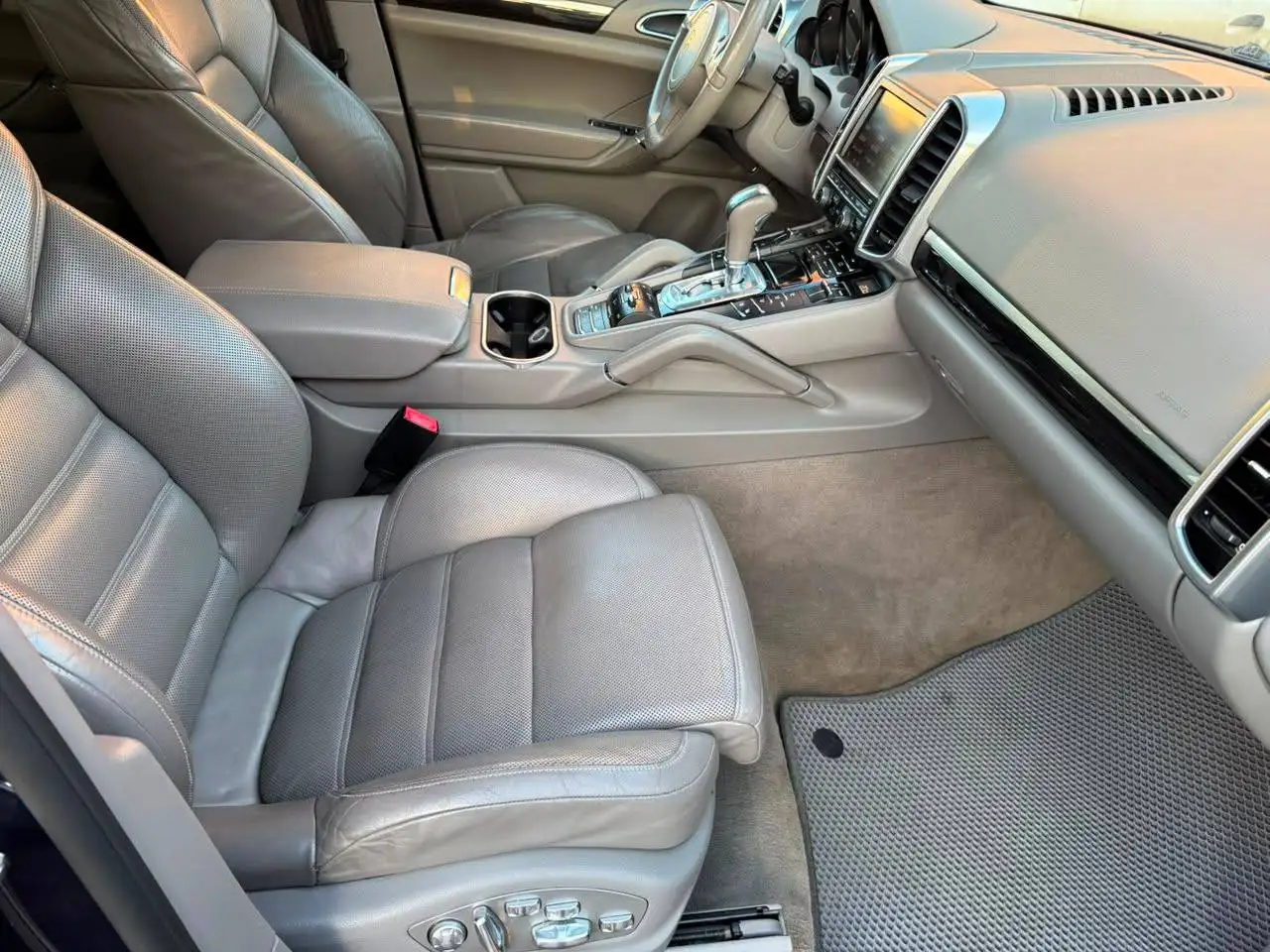 Porsche Cayenne 2011, 4.8 400 л.с. - Легковые автомобили (Авто) в Москва