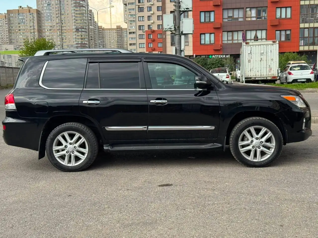 LEXUS LX570 2013 года, честный грузинский учет - Авто в Москва
