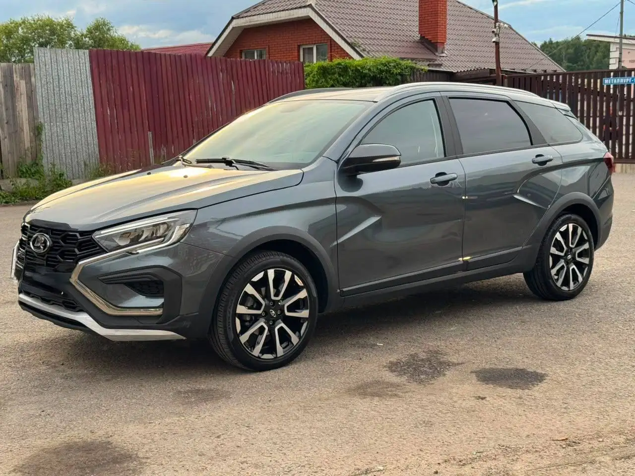 LADA VESTA CROSS 2026 1.8 Автомат 18 т.км - Легковые (Авто) в Москва