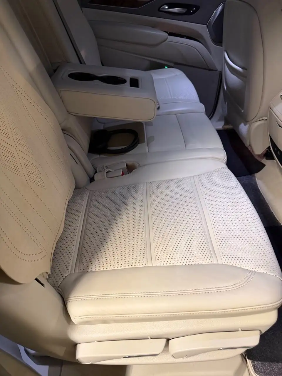 Cadillac Escalade 2021, полный привод, 6.2 AT, идеальное состояние - Легковые автомобили (Авто) в Москва