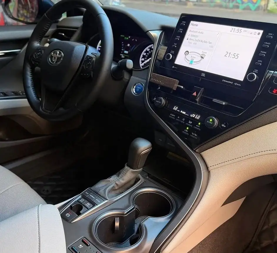 Toyota Camry 2020 Гибрид Рестайлинг - Легковые автомобили (Авто) в Москва