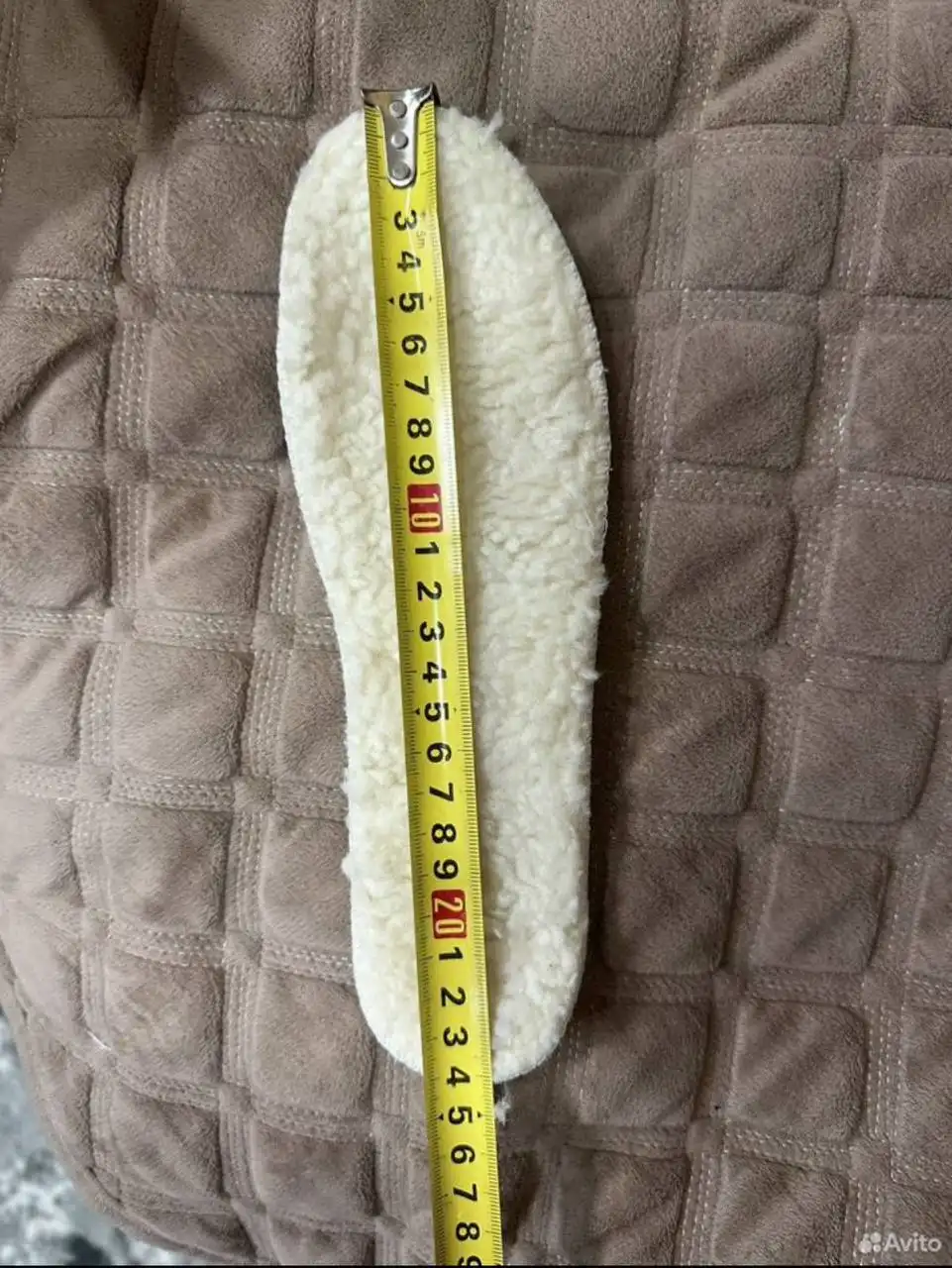 Зимние кроссовки и дутики