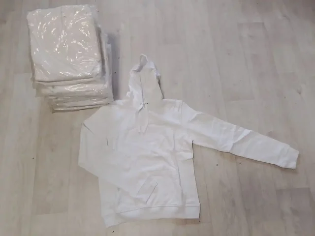 Продажа худи размера М - частное объявление в Иркутск