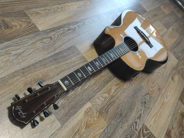 Электроакустическая гитара из массива кедра - Хобби и отдых в Иркутск