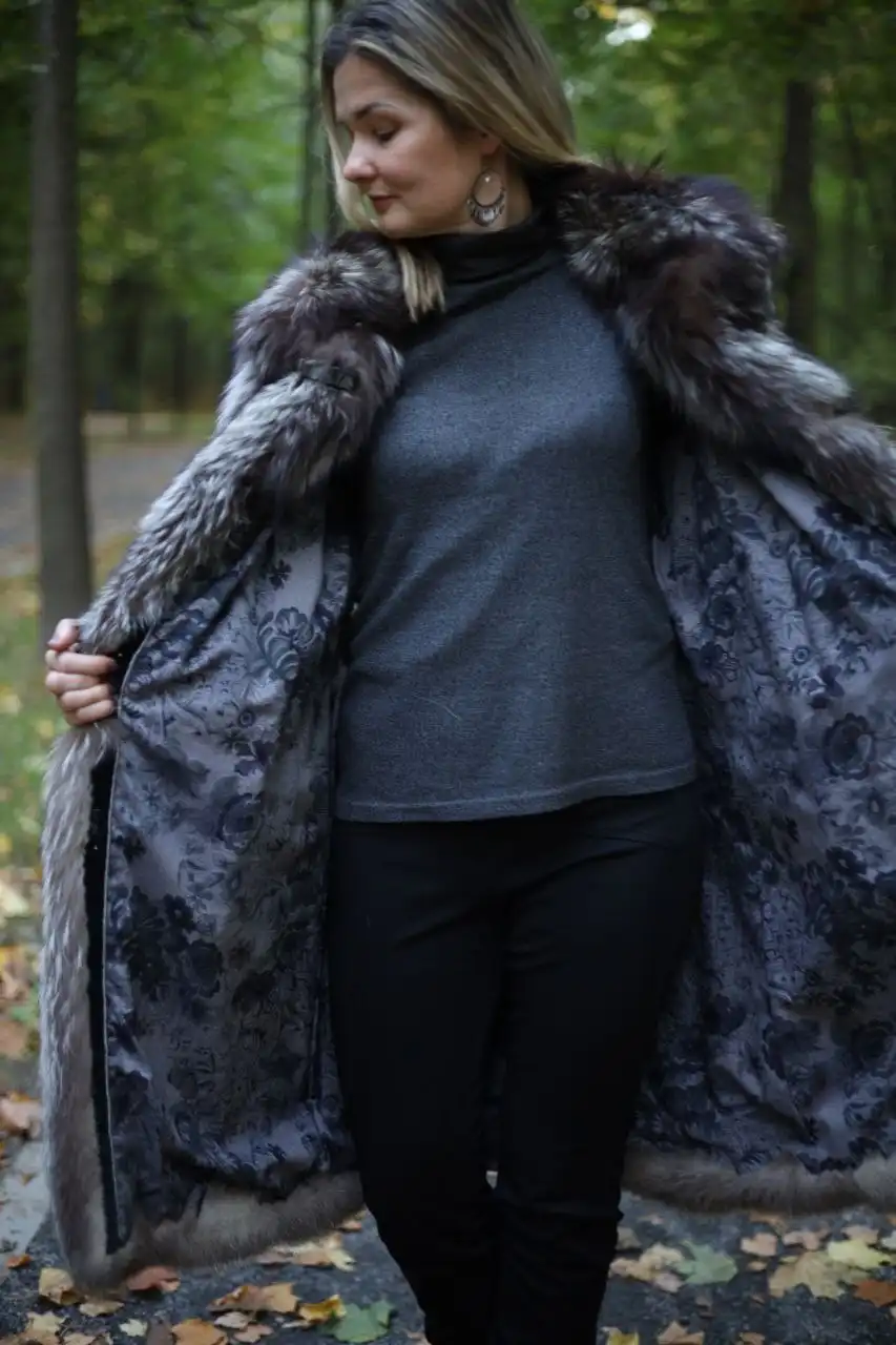 Тёплая шуба из чернобурки - Верхняя одежда (Одежда) в Москва