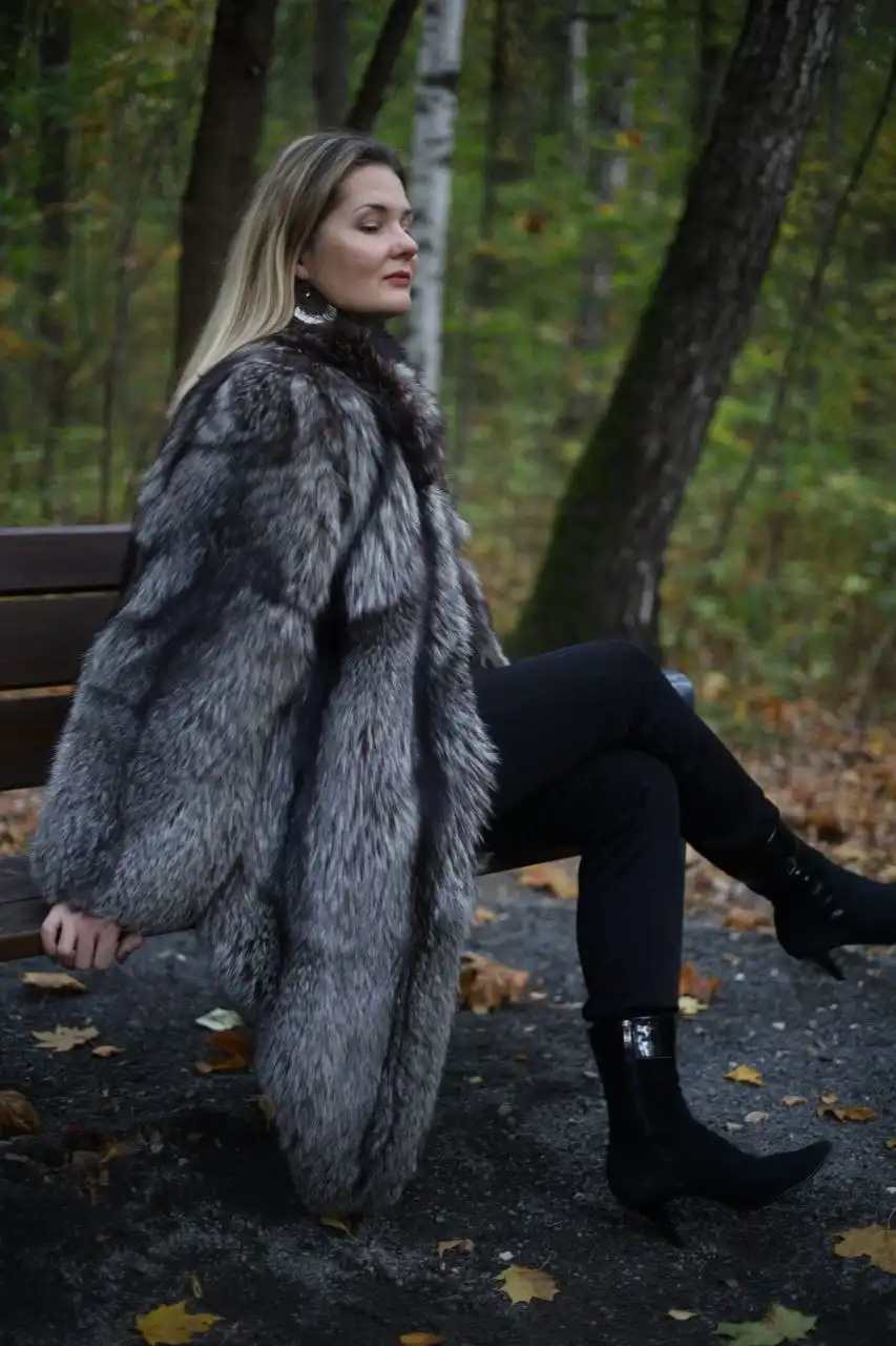 Тёплая шуба из чернобурки - Верхняя одежда (Одежда) в Москва