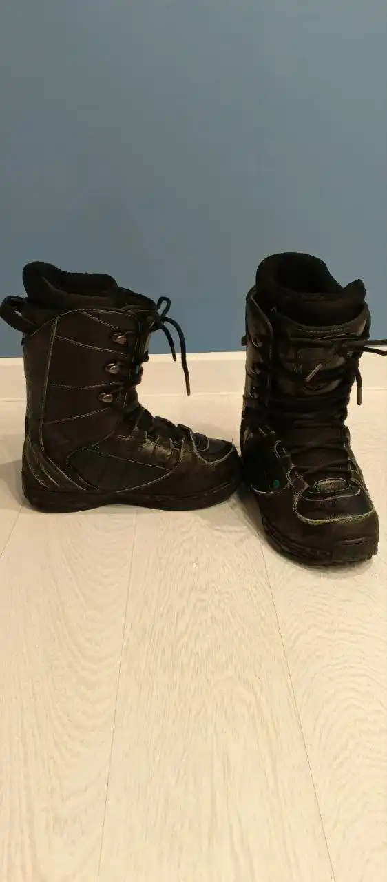 Продам сноубордические ботинки - Сноуборд (Хобби и отдых) в Новоленино