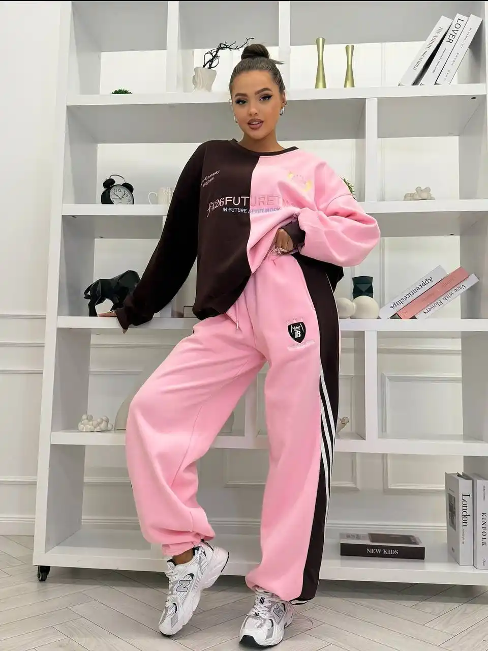 Стильные трендовые костюмы утеплённые на велюре