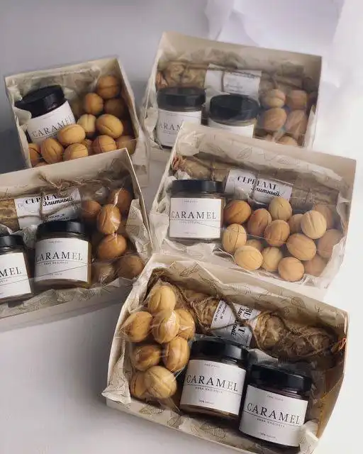 Новогодние коробки с печеньем