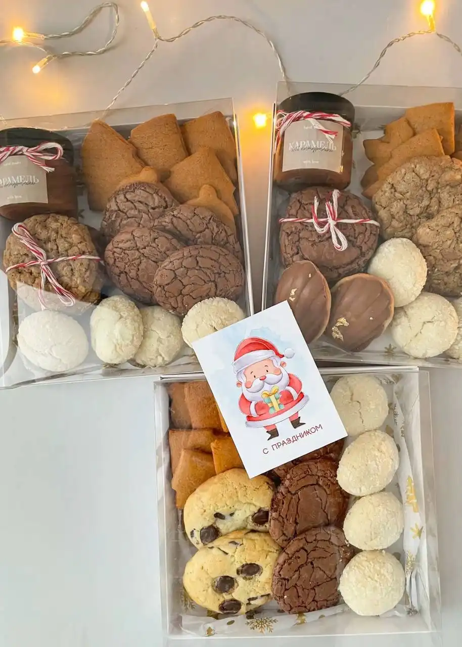 Новогодние коробки с печеньем