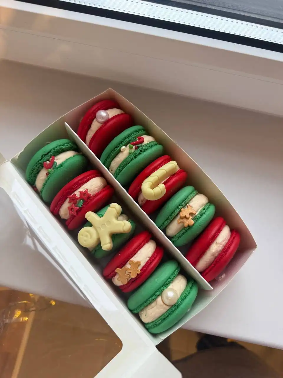 Предзаказ новогодних тортов и десертов