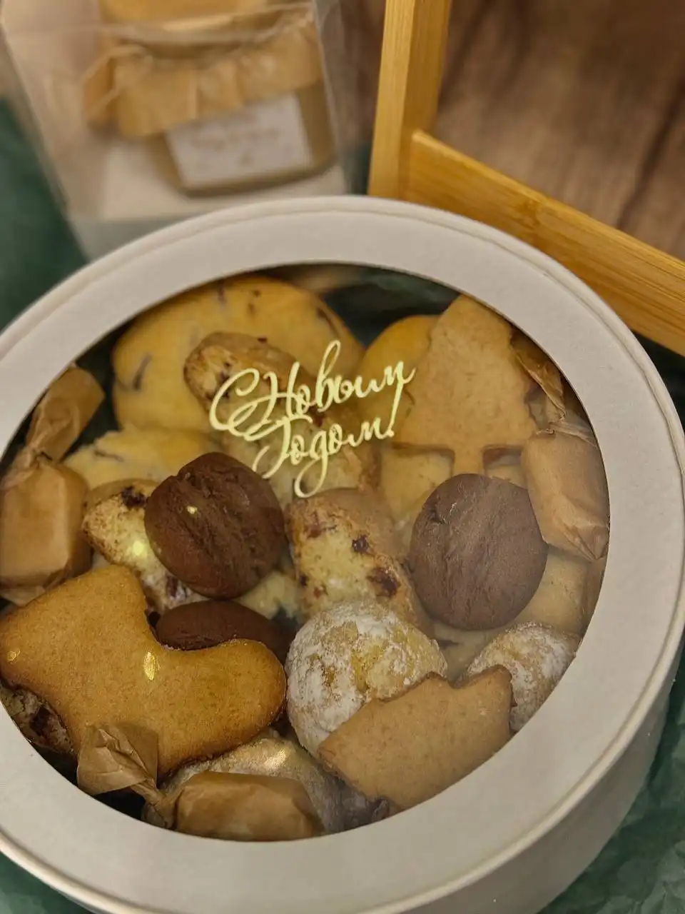 Предзаказ новогодних тортов и десертов