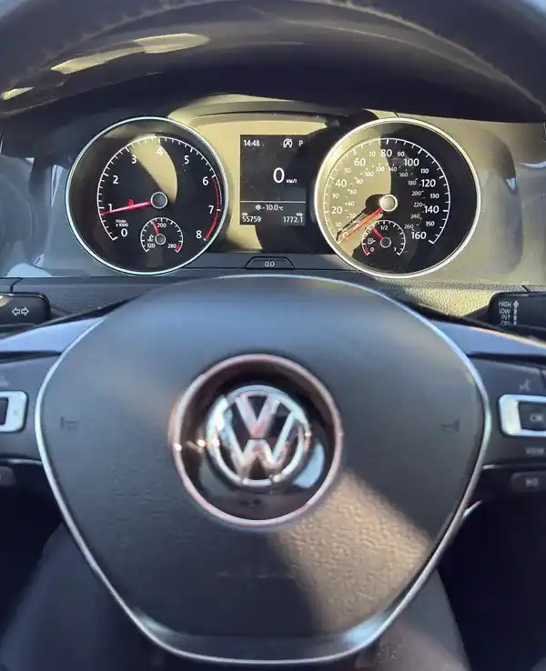 Volkswagen Golf 2020 в отличном состоянии - Авто в Псков