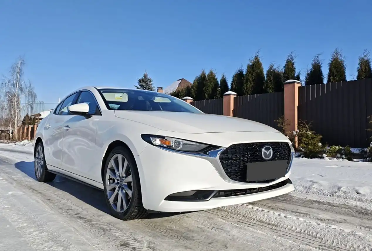 Продажа Mazda 3 2020 года в идеальном состоянии - Легковые автомобили (Авто) в Псков
