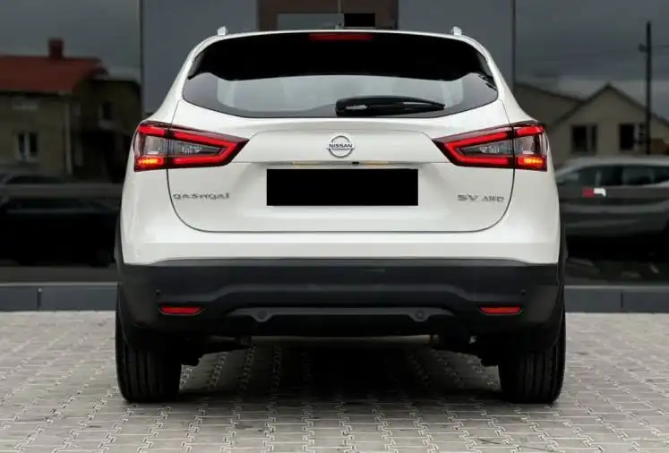 Nissan Qashqai 2021 с пробегом 17000 км